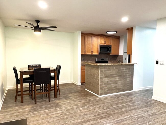 Photo - ****MOVE-IN SPECIAL: $500 OFF SECOND MONTH...