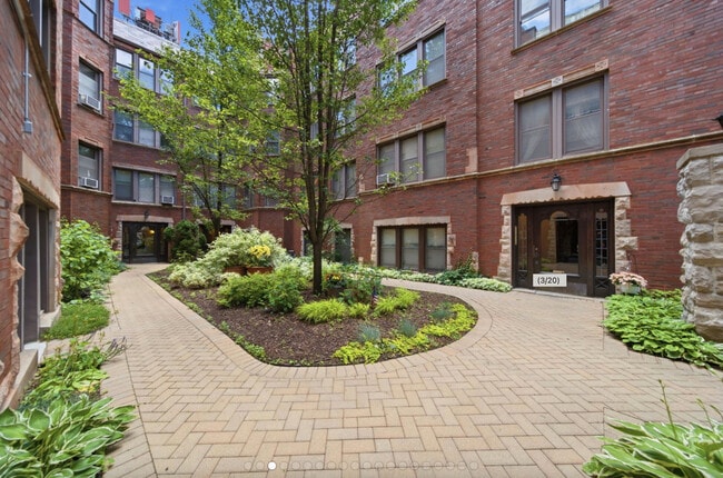 Photo - 6751 N Artesian Ave