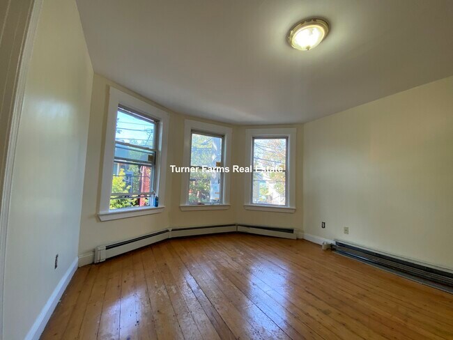 Photo - 65 Pleasant St