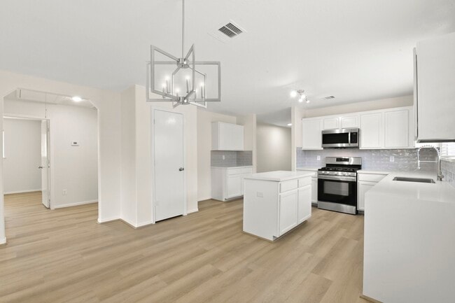 Photo - 7919 Buffalo View Ln