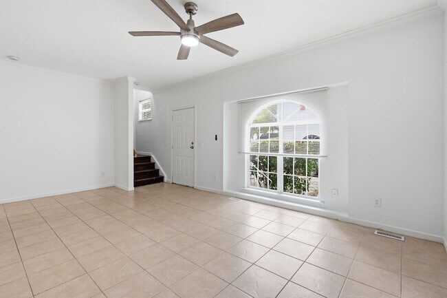 Photo - 114 Cedar St