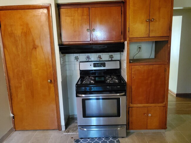 Photo - 19213 Sumpter Rd