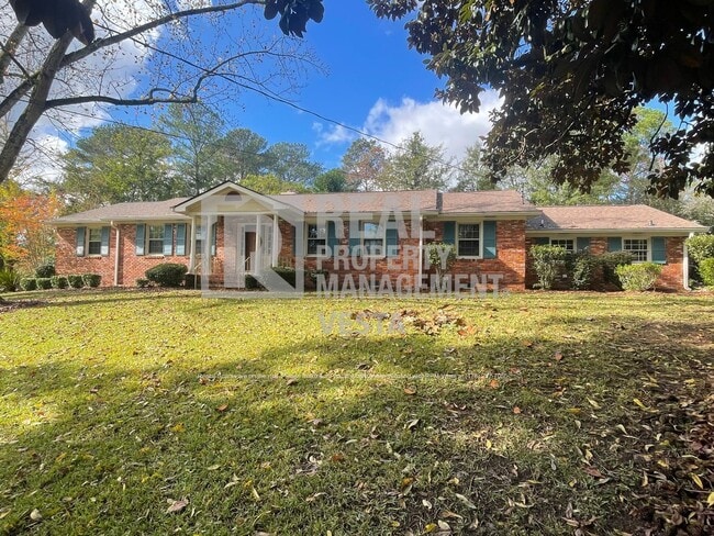Photo - 240 Candler Dr