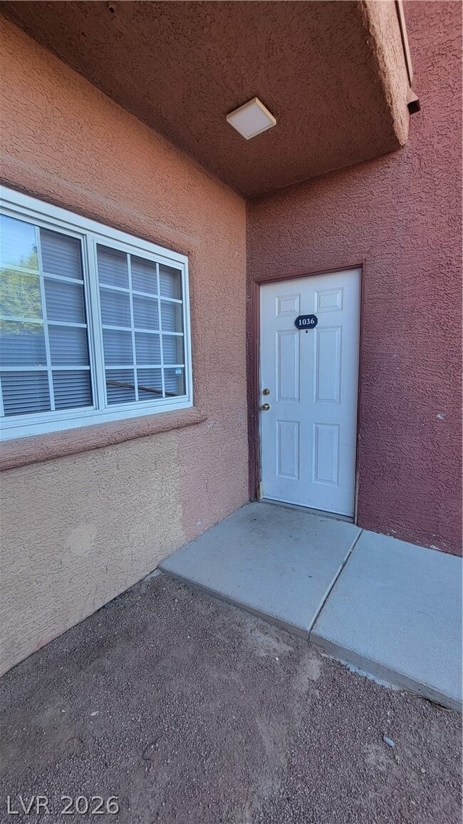 Building Photo - 4730 E Craig Rd Unit 1036