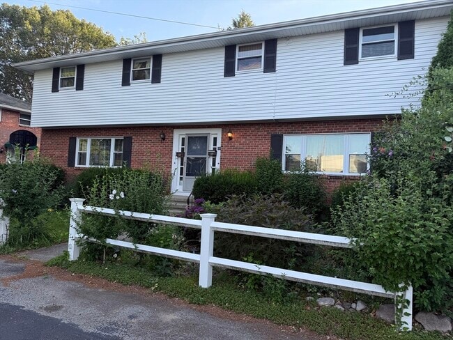 Photo - 99 Gould St Townhome
