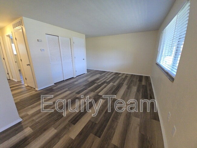 Photo - 1005 E Pearl St Unidad Apt B