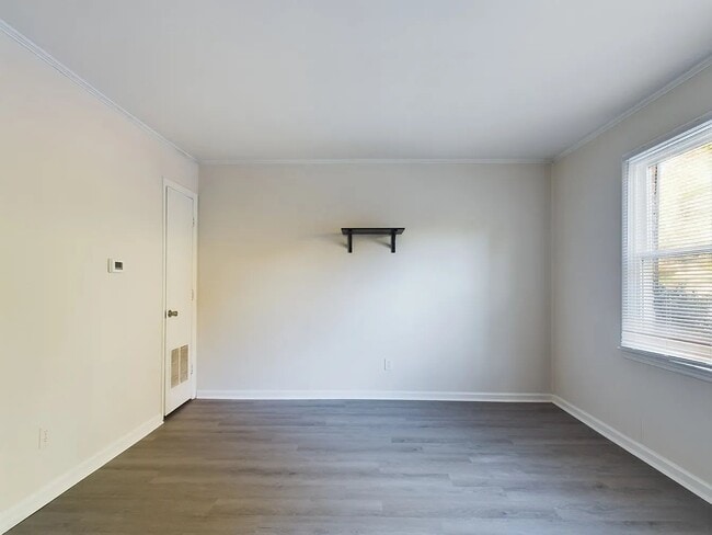 Photo - 622 Eastview Ct