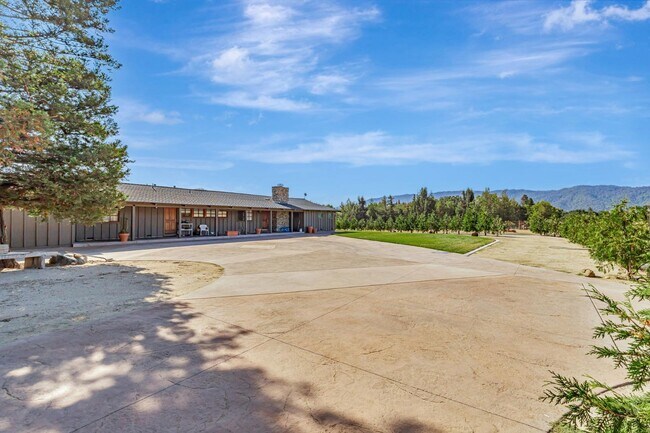 Photo - 9270 Linda Vista Ln