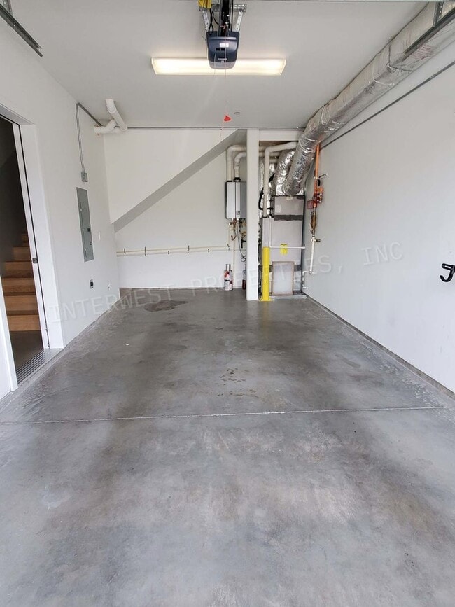 Photo - PERE02--* Unit 5284