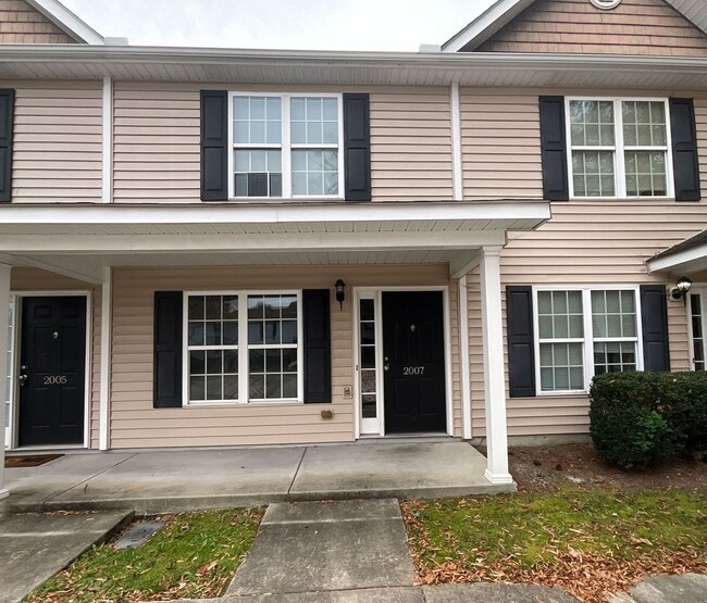 3 bed 3 bath Townhome -1/2 OFF FIRST FULL ... - 3 bed 3 bath Townhome -1/2 OFF FIRST FULL ...