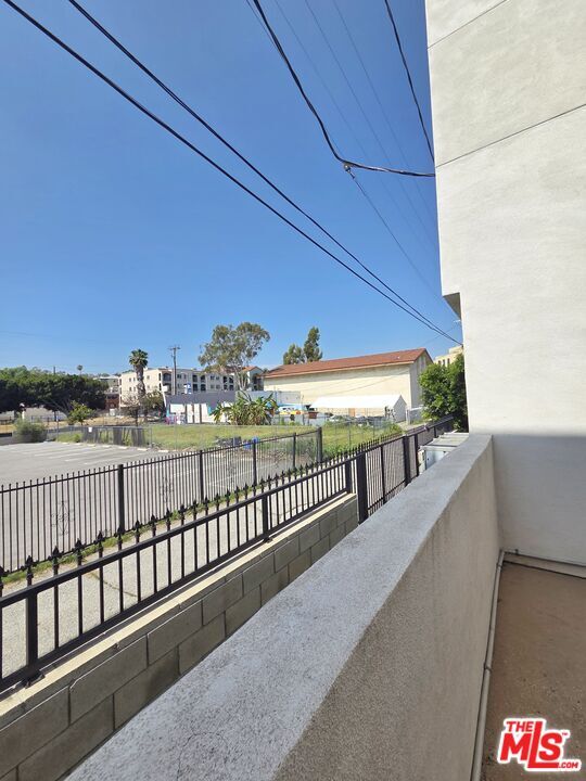 Photo - 2651 S Hobart Blvd Unit 5