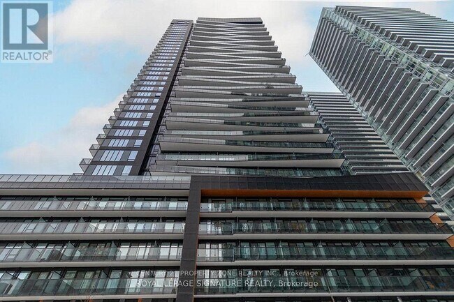 Photo - 127 Broadway Ave Unité 2906