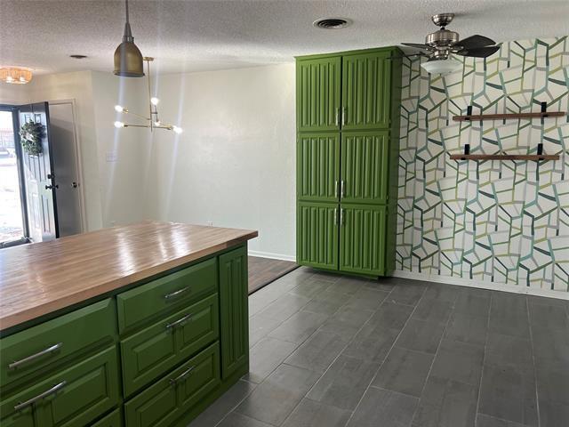 Photo - 7720 Gaston Ave