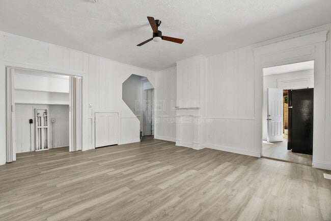 Photo - 2024 Lytle St