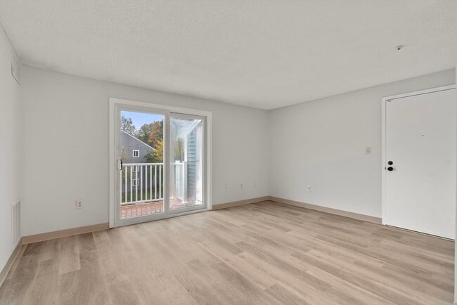 Photo - 11 Silver Hill Ln Unit 11