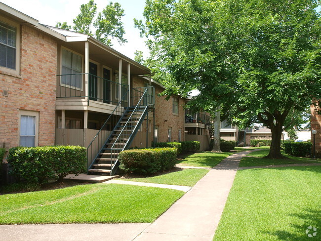 Building Photo - Arbors at Town Square Rental