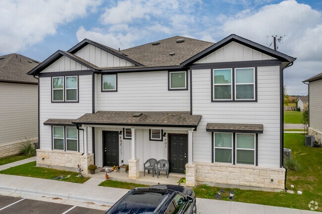 Blakes Bend Townhomes