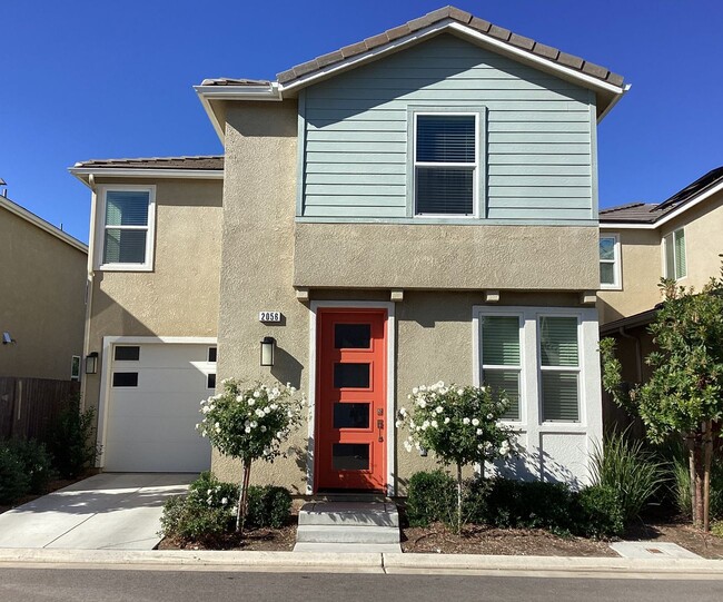 Building Photo - 2056 N Walling Ln