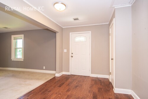 Photo - 5101 Hardy-