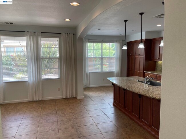 Photo - 3124 Sweetviolet Dr