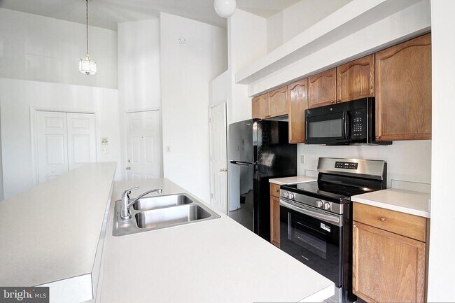 Photo - 2402 Ellsworth Way Unit 3C