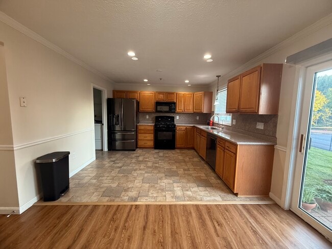 Photo - 29 Georgetown Dr