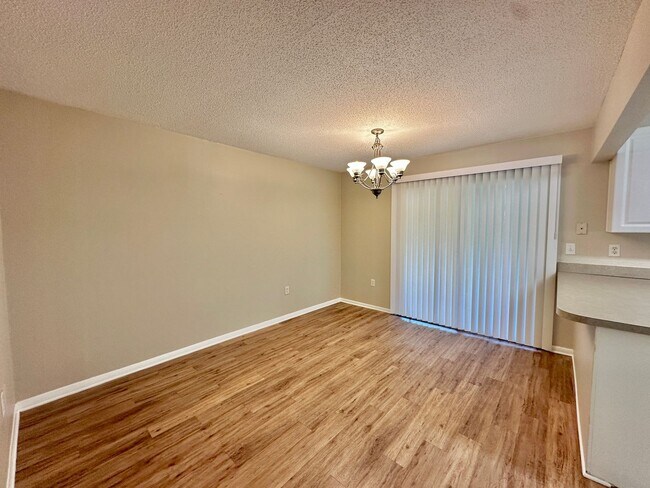 Photo - 501 SW 75th St