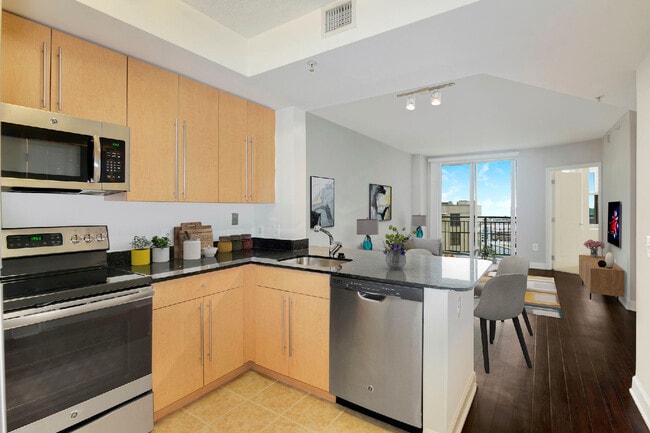 Building Photo - Spinnaker Bay at Harbor East Rental