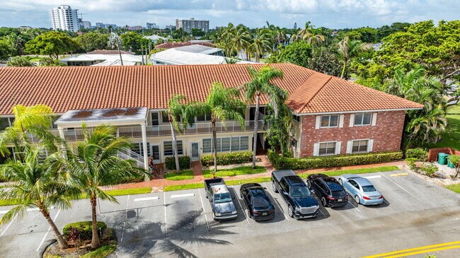 Photo - 2800 NE 28th St Unit 7