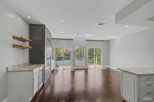 Photo - 42 Baybridge Dr