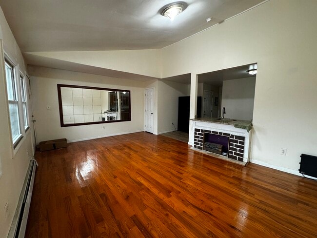 Photo - 20 DALES Ave Unidad 2