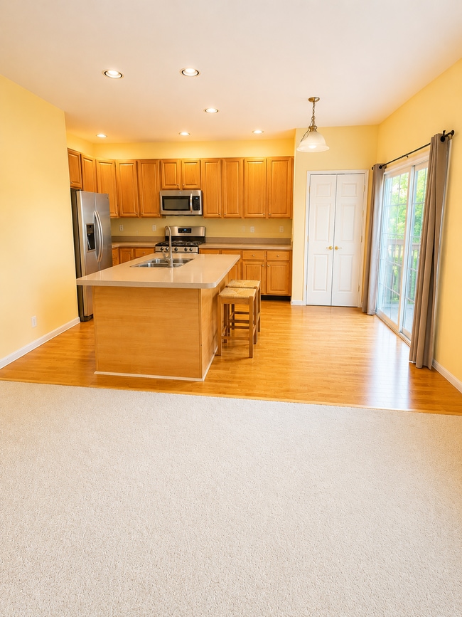 Photo - 15 Saw Mill Ct
