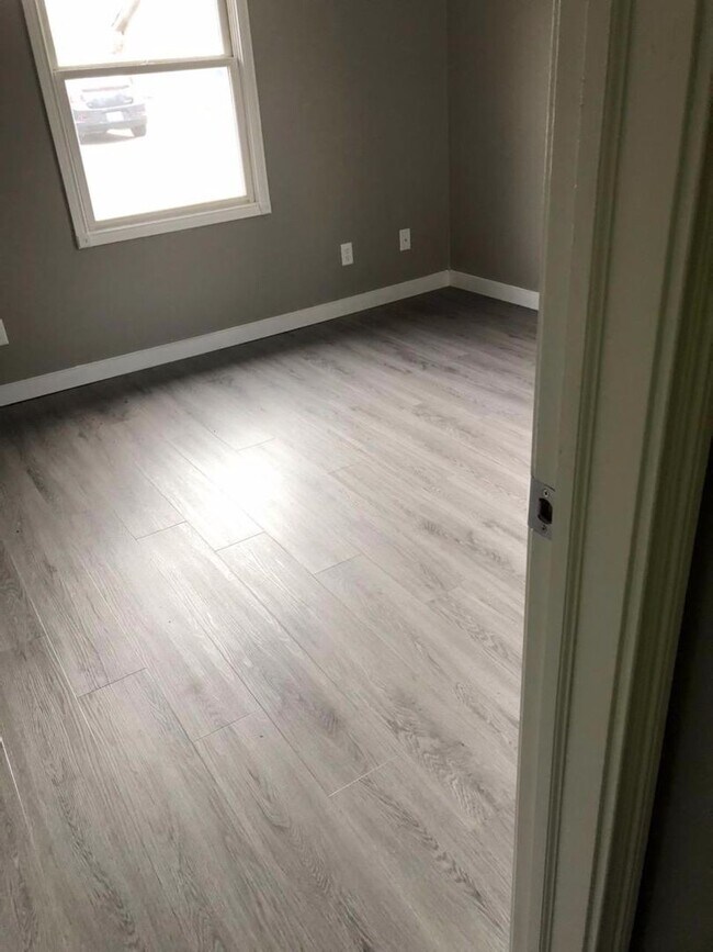 Photo - Very Nice 2 Bedroom 1 Bath Duplex Casa Adosada