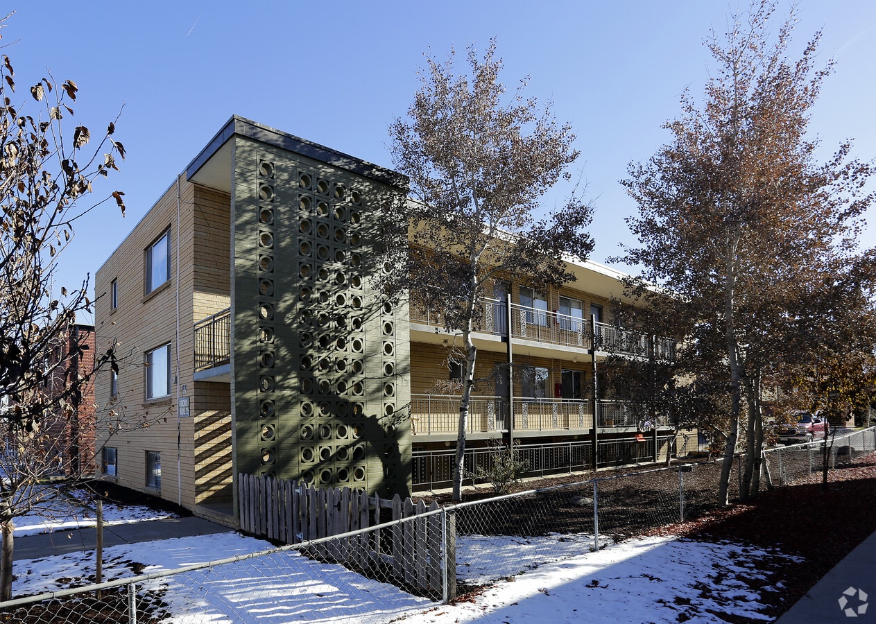 Photo - Village Gardens