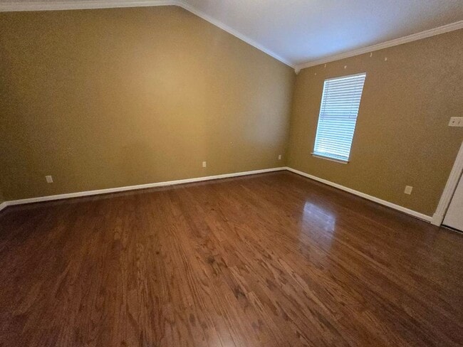 Photo - 3313 Henson Pl