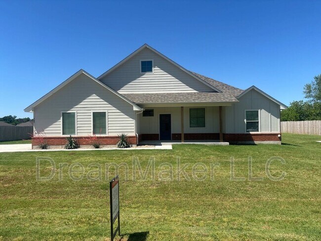 Photo - 737 Apple Blossom Way House