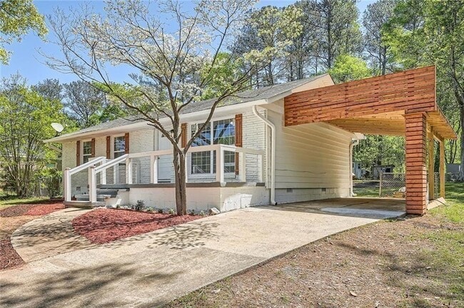 Building Photo - 4201 Regal Ridge Rd