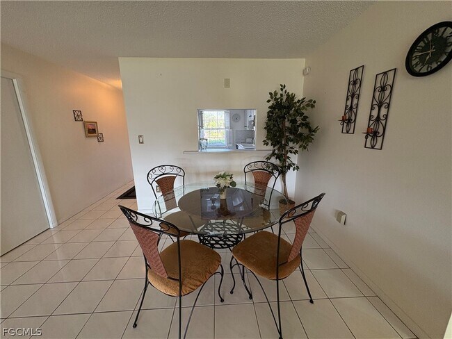 Photo - 1830 Brantley Rd Unidad J1