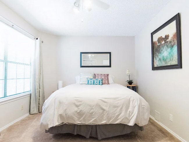 Photo - 2215 Post Rd Unit 4ID3.02