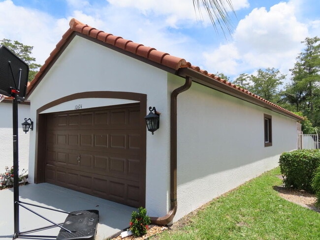 Photo - 10674 Oak Bend Way