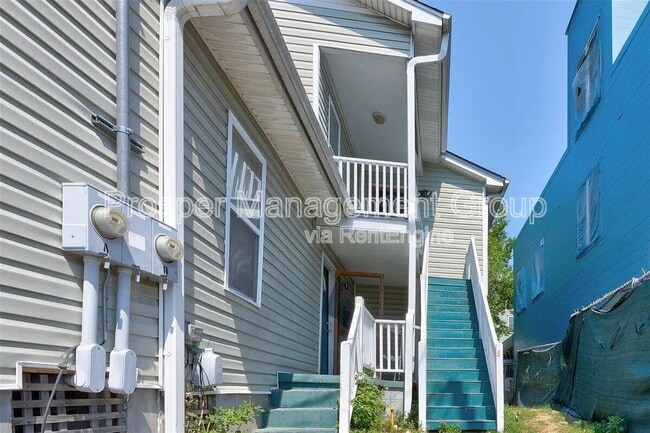 Building Photo - 86 Romney St Rental