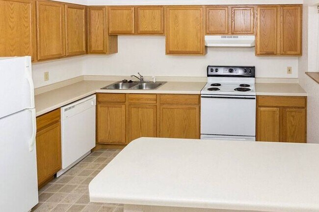 Photo - CHARTER OAKS TOWNHOMES