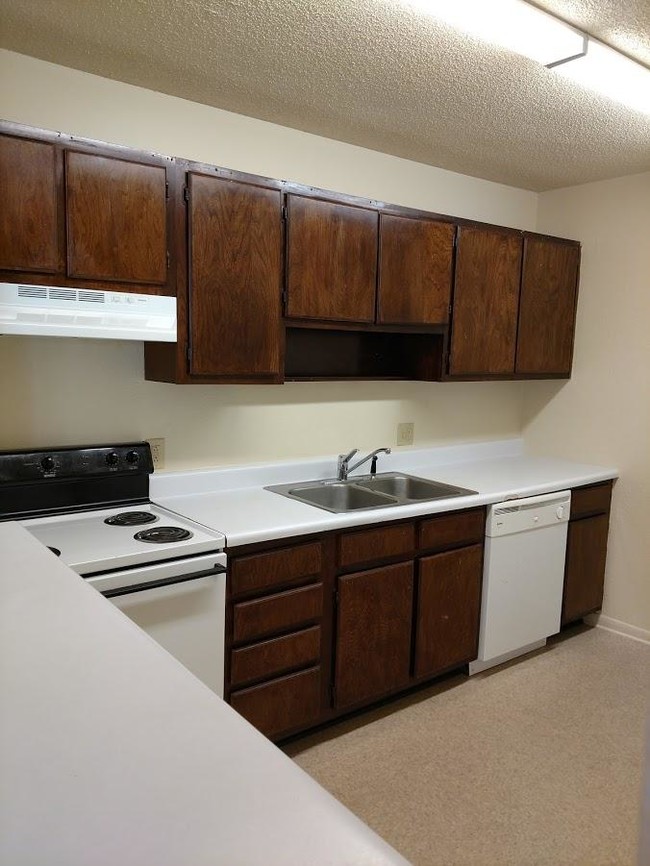 Kitchen - Christie Corners Apartments