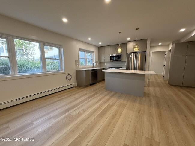 Building Photo - 1217 Ocean Ave N Unit A3