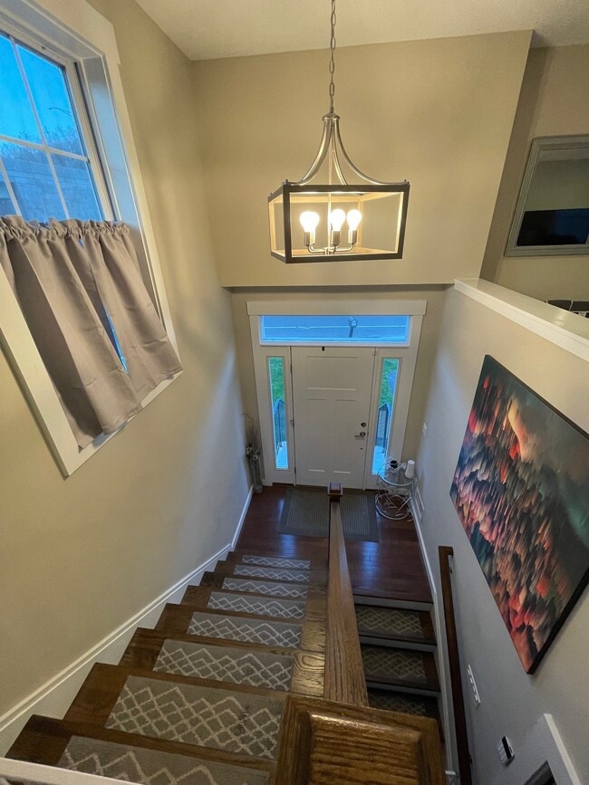 Photo - 30 Tamarack Ave