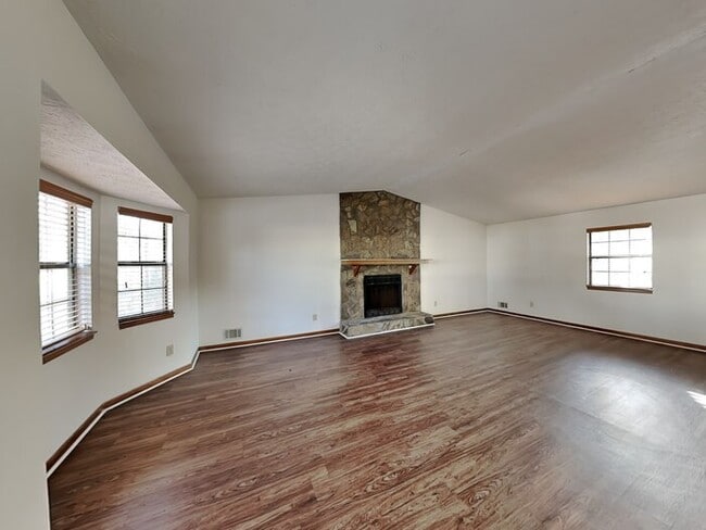 Photo - 7319 Exeter Ct