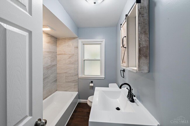 Photo - 740 Allen Ave