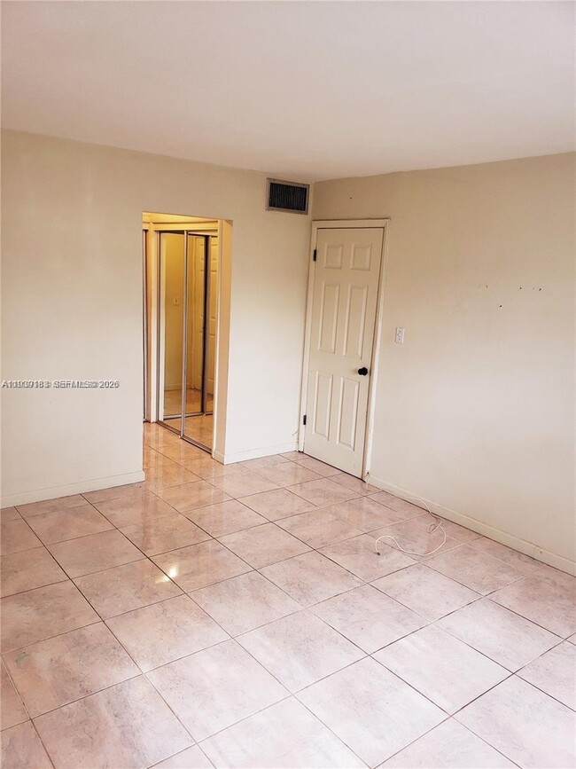 Photo - 1450 NE 191st St Unit 201