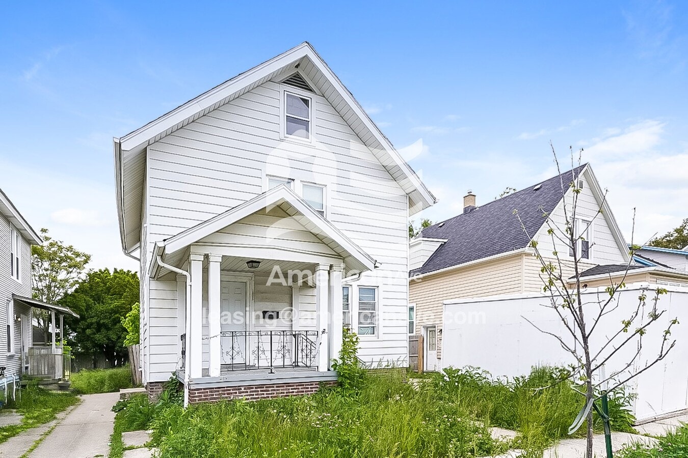 Photo - 1825 Holmes Ave