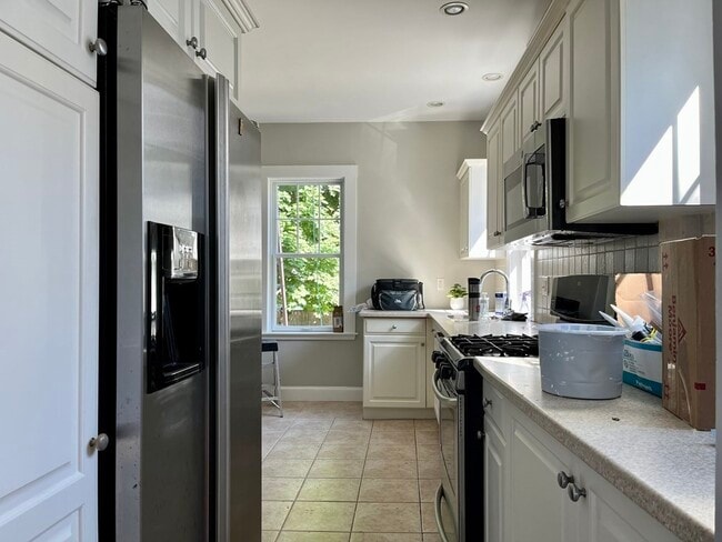 Photo - 72 Everett St Unit 1